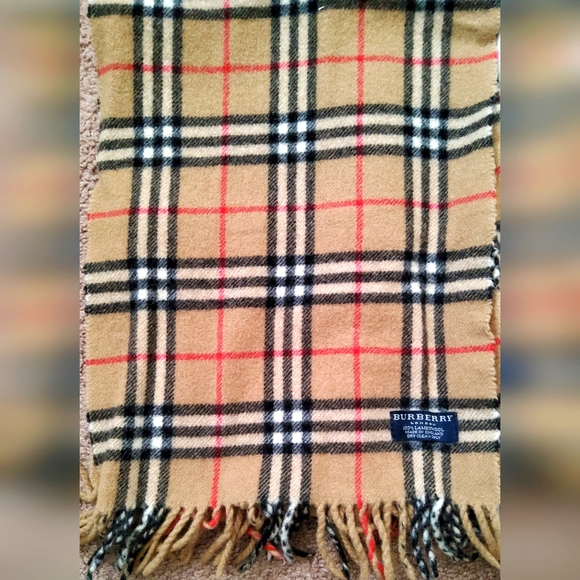 Burberry Other - 🔥Burberry Classic Wool Scarf  Checkered (Tan) Unisex w/ Burberry gift box🔥